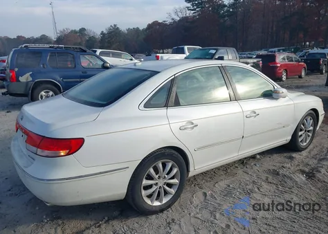 2008 Hyundai Azera Limited z USA, uszkodzony, nr VIN KMHFC46FX8A287787